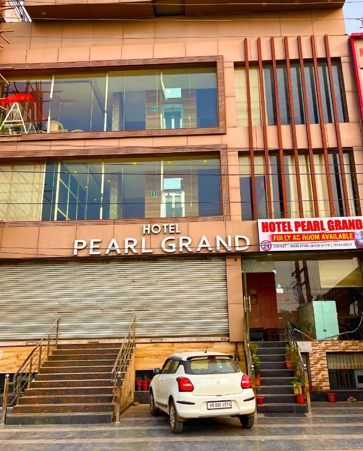 Hotel Pearl Grand, Zirakpur - Top Rated & Most Awarded Property In Tricity Чандигарх Экстерьер фото
